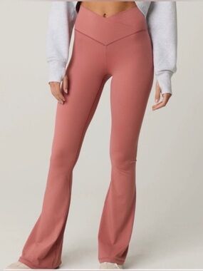 OFFLINE By Aerie Real Me High Waisted Crossover Flare Legging - Small